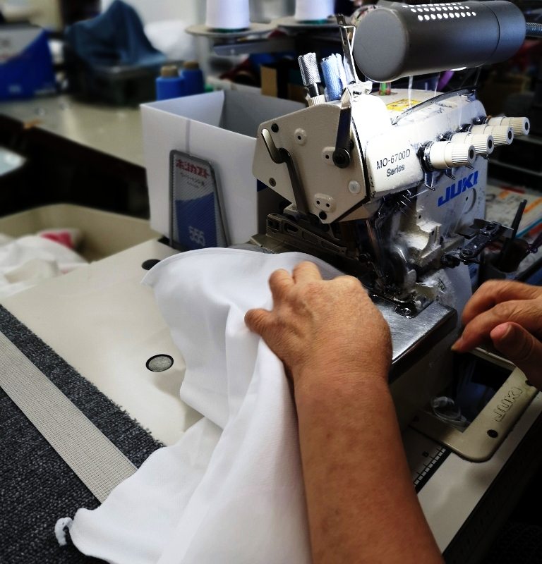 4. 縫製 (Sewing machine)
